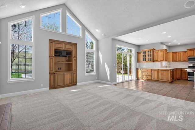 12935 N Schicks Ridge Rd, Boise, ID 83714