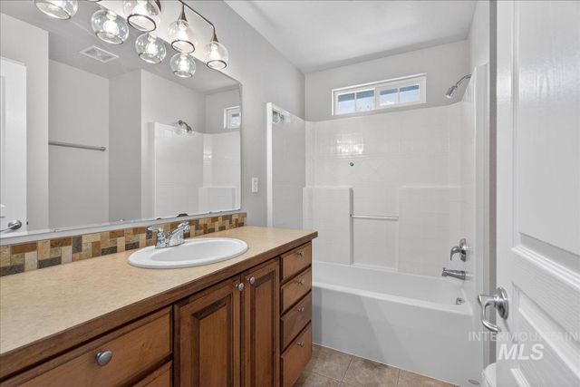 12935 N Schicks Ridge Rd, Boise, ID 83714