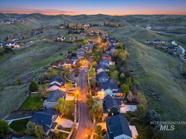 12935 N Schicks Ridge Rd, Boise, ID 83714