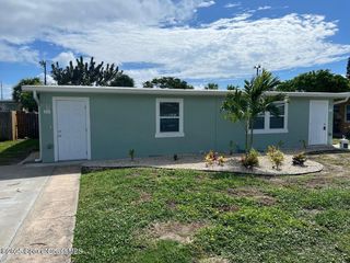 253 N Brevard Avenue, Cocoa Beach, FL 32931