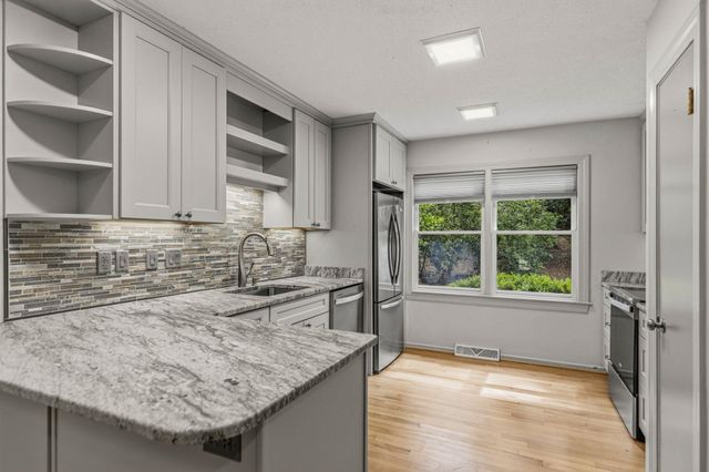 1 Forest Oaks Way, Spartanburg, SC 29307