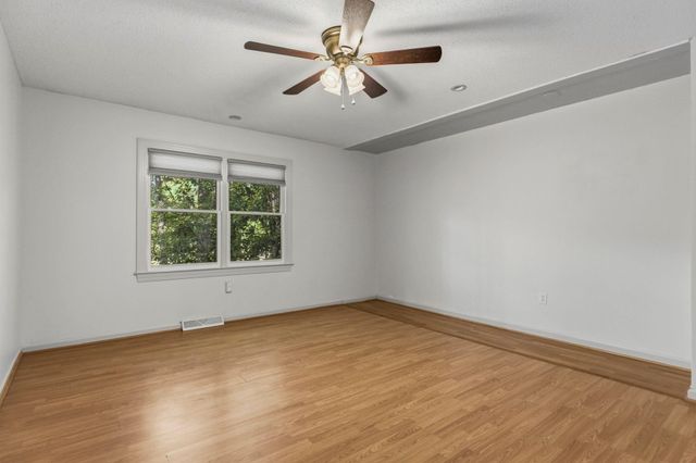 1 Forest Oaks Way, Spartanburg, SC 29307