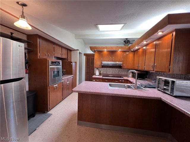 2168 Earl Drive, Zanesville, OH 43701