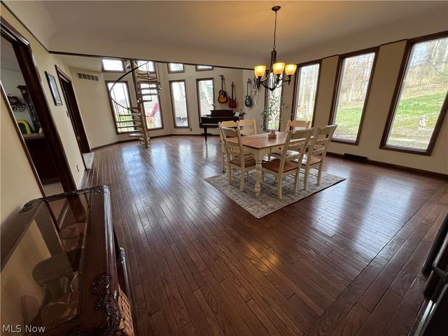 2168 Earl Drive, Zanesville, OH 43701