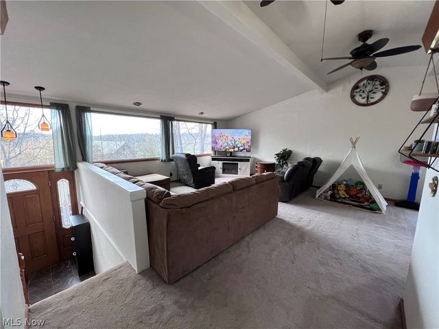 2168 Earl Drive, Zanesville, OH 43701