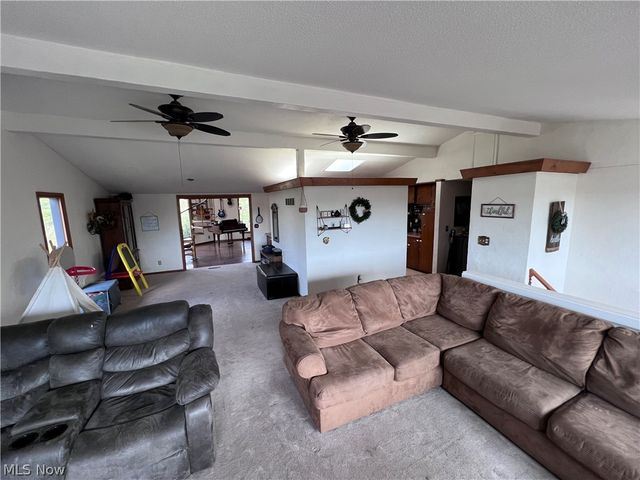 2168 Earl Drive, Zanesville, OH 43701