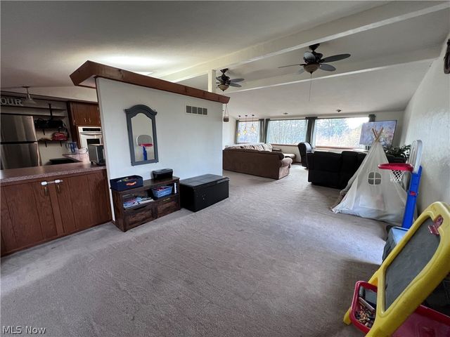 2168 Earl Drive, Zanesville, OH 43701