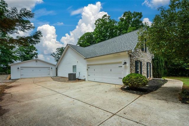 501 Spratlin Drive, Jefferson, GA 30549