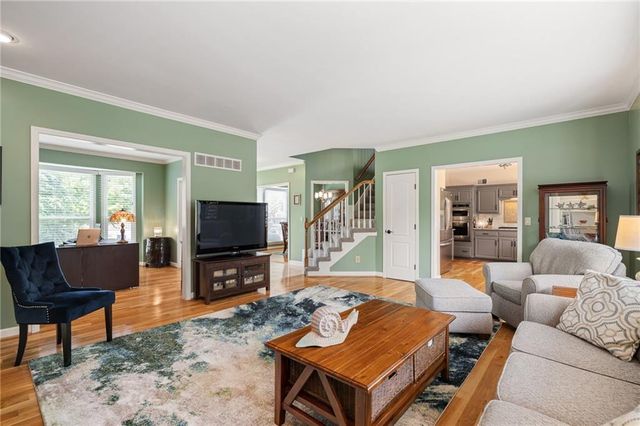 10329 Ballentine Street, Overland Park, KS 66214
