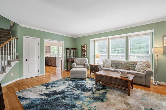 10329 Ballentine Street, Overland Park, KS 66214