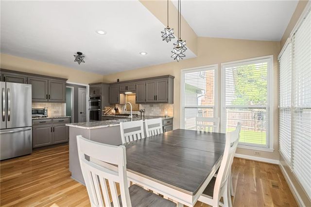 10329 Ballentine Street, Overland Park, KS 66214
