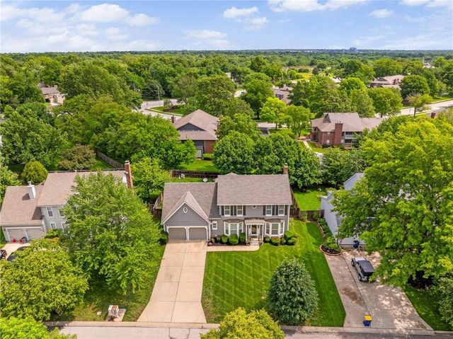 10329 Ballentine Street, Overland Park, KS 66214