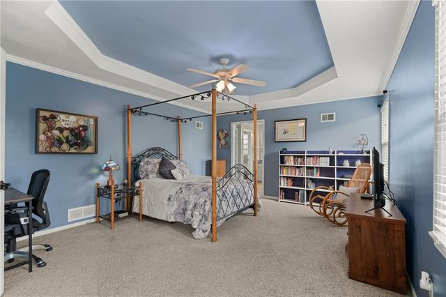 10329 Ballentine Street, Overland Park, KS 66214
