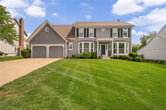 10329 Ballentine Street, Overland Park, KS 66214