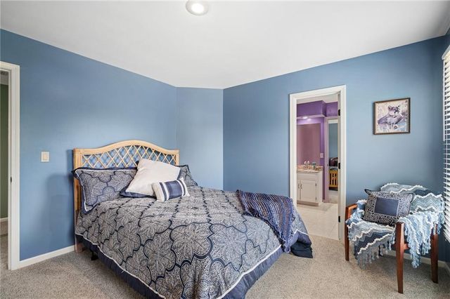 10329 Ballentine Street, Overland Park, KS 66214