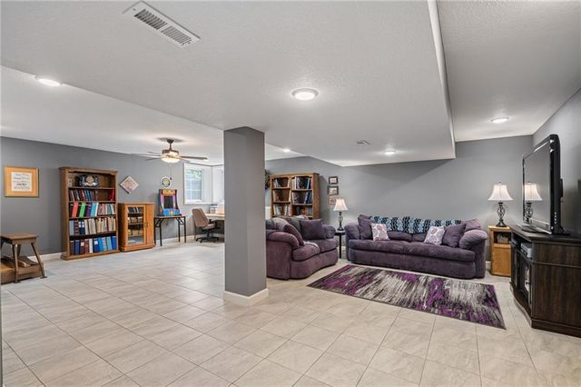 10329 Ballentine Street, Overland Park, KS 66214