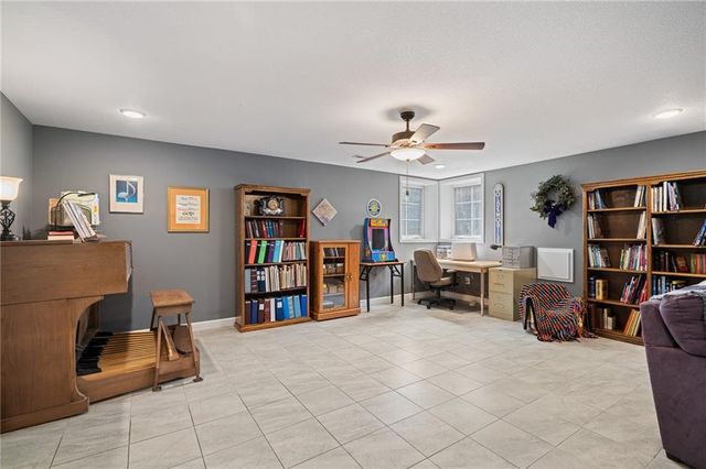 10329 Ballentine Street, Overland Park, KS 66214