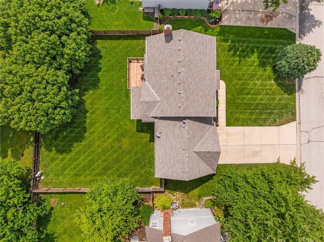10329 Ballentine Street, Overland Park, KS 66214