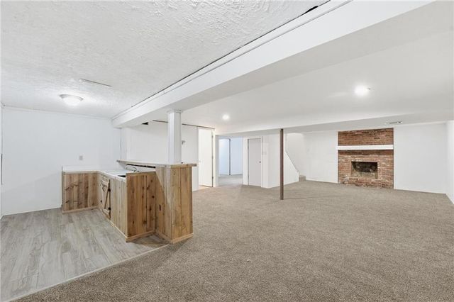 203 N Murphy Drive, Raymore, MO 64083