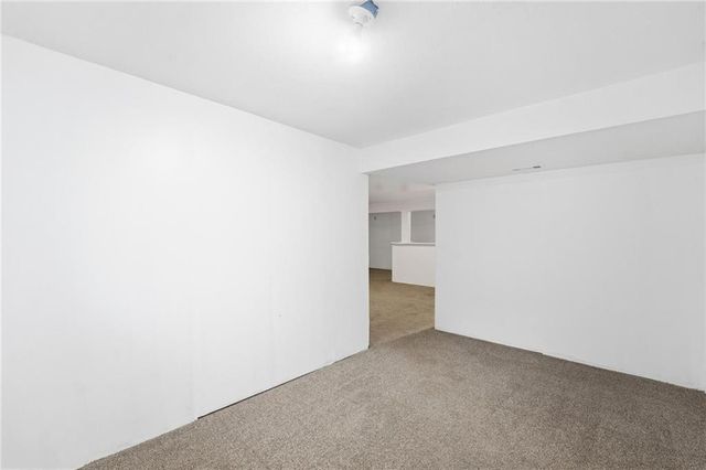 203 N Murphy Drive, Raymore, MO 64083
