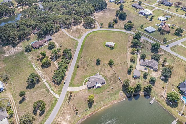 1307 Brent Avenue, Terrell, TX 75160