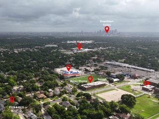2529 W 12th Street, Dallas, TX 75211
