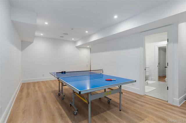 16 Myrtledale Road, Scarsdale, NY 10583