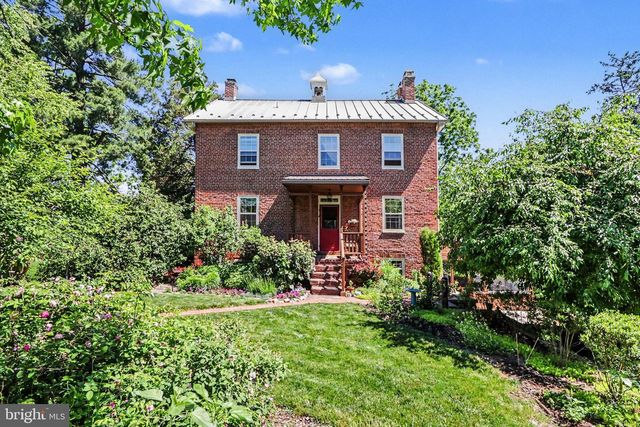 1450 MAIN ST, Mechanicsburg, PA 17055