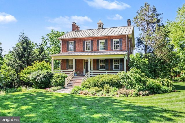 1450 MAIN ST, Mechanicsburg, PA 17055