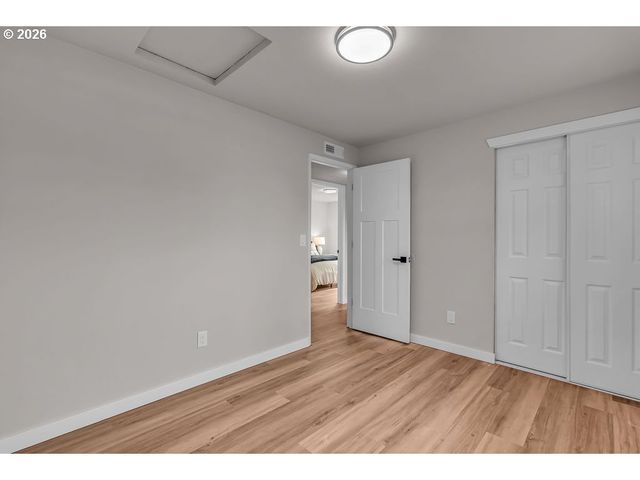 643 Se 40TH Ct, Hillsboro, OR 97123