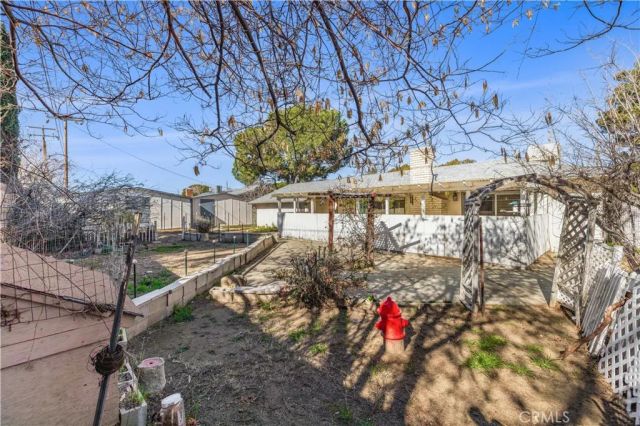 1118 E Avenue K, Lancaster, CA 93535