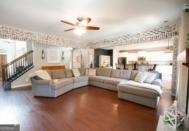 571 Kory Drive, Newnan, GA 30263