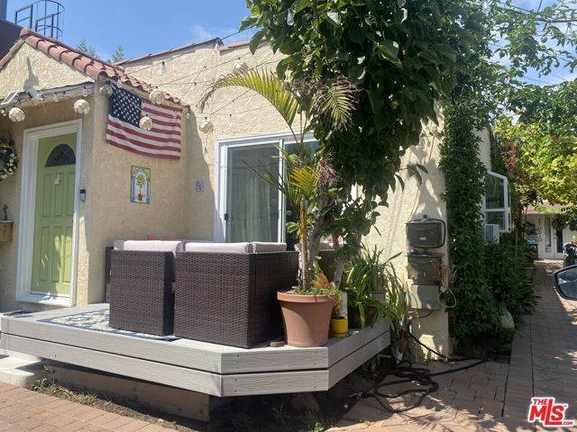 11321 Mississippi Avenue, Los Angeles, CA 90025