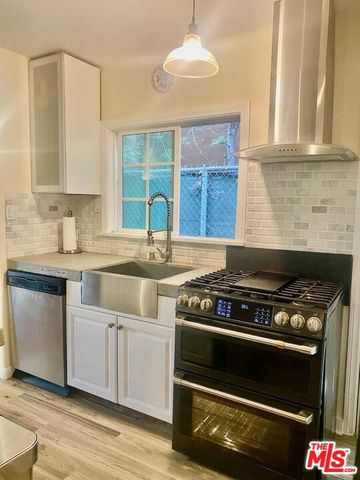 11321 Mississippi Avenue, Los Angeles, CA 90025