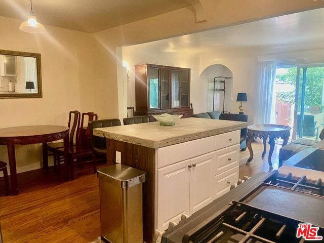 11321 Mississippi Avenue, Los Angeles, CA 90025