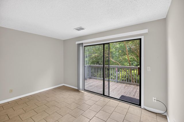 8471 Yadkin Circle Apt F, North Charleston, SC 29406