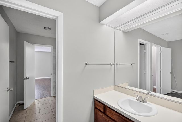 8471 Yadkin Circle Apt F, North Charleston, SC 29406