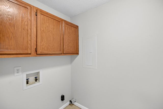8471 Yadkin Circle Apt F, North Charleston, SC 29406