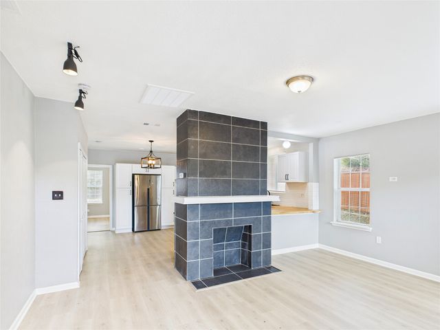 823 Havendon Circle, Dallas, TX 75203