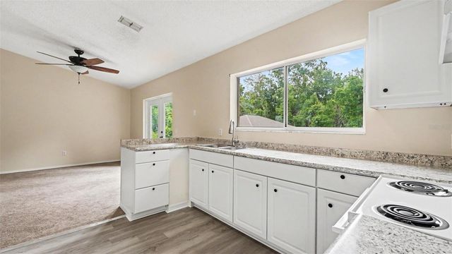 206 OAK CIRCLE, Ocala, FL 34472