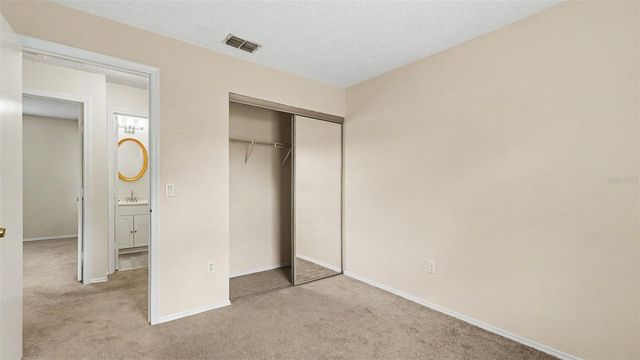 206 OAK CIRCLE, Ocala, FL 34472