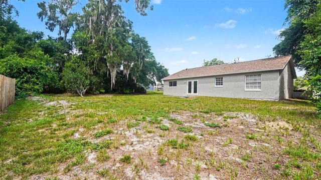 206 OAK CIRCLE, Ocala, FL 34472