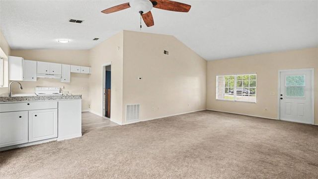 206 OAK CIRCLE, Ocala, FL 34472