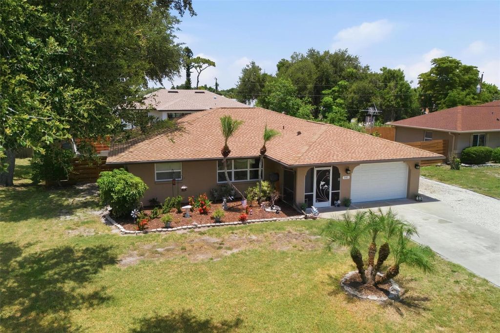 Image 14 of property listing at 541 MORNINGSIDE ROAD, Venice, FL 34293