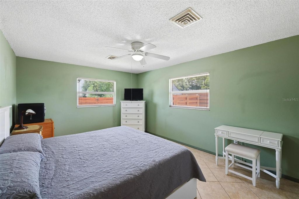 Image 27 of property listing at 541 MORNINGSIDE ROAD, Venice, FL 34293