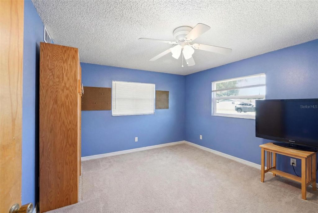 Image 30 of property listing at 541 MORNINGSIDE ROAD, Venice, FL 34293