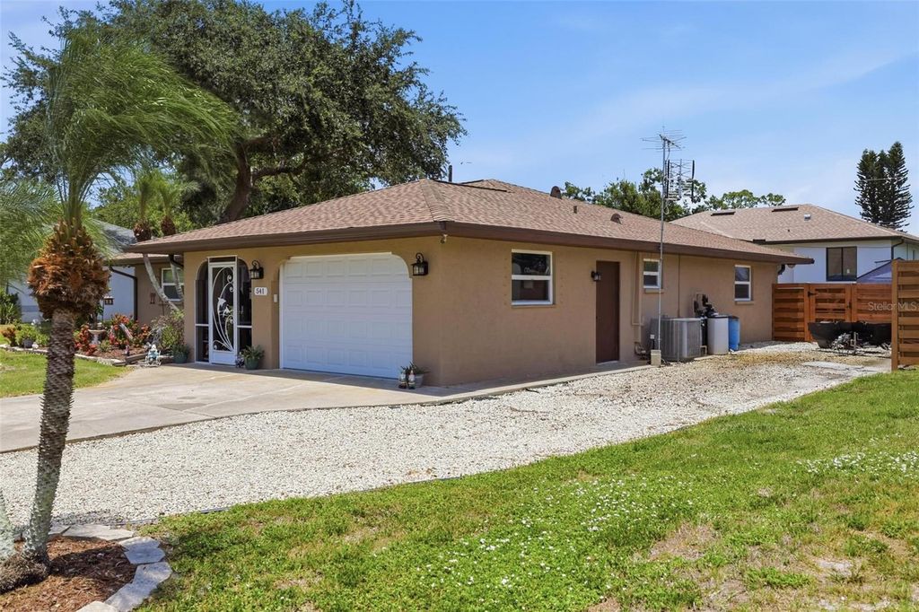 Image 36 of property listing at 541 MORNINGSIDE ROAD, Venice, FL 34293