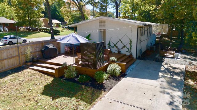 3715 Castlerock Drive, Charlotte, NC 28215