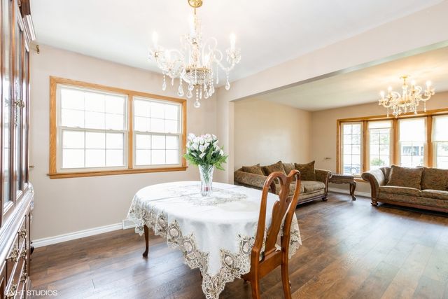 6846 N Dowagiac Avenue, Chicago, IL 60646