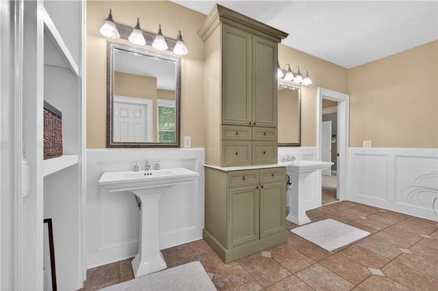 15895 Henderson Road, Alpharetta, GA 30004